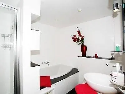 Couette-café Oak 4*