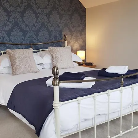 Couette-café Oak 4*